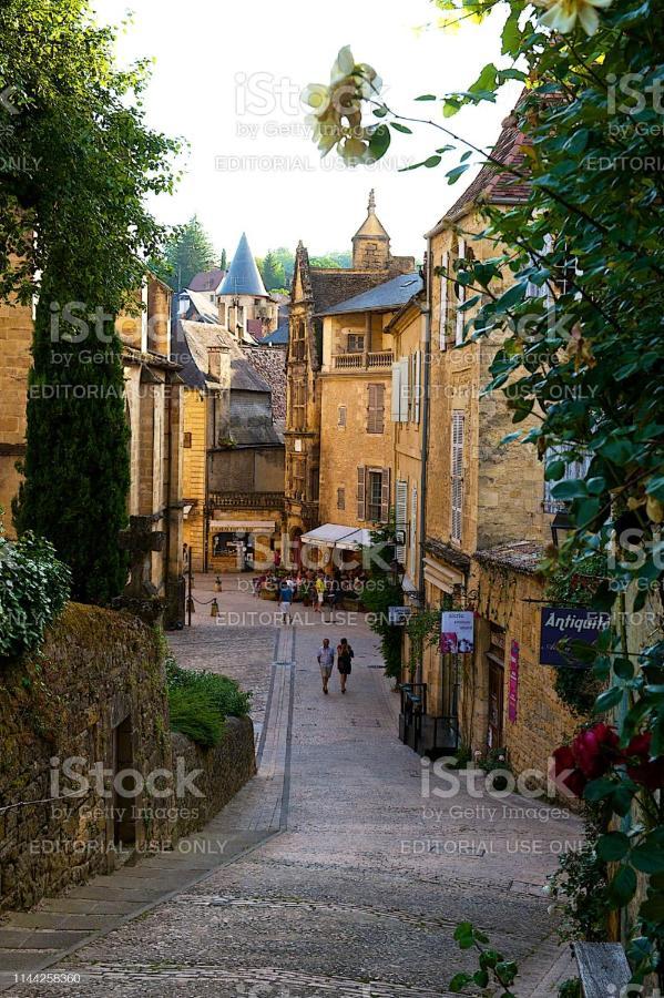 Apartment Fontaine De L'Amour Sarlat-la-Canéda Exteriör bild